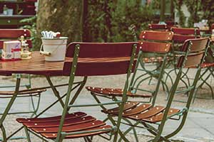 Titelbild "Bibel im Biergarten"